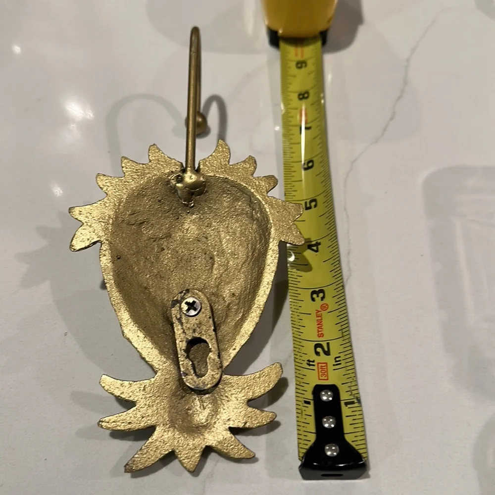 Vintage gold metal Pineapple Wall Hanging Hook